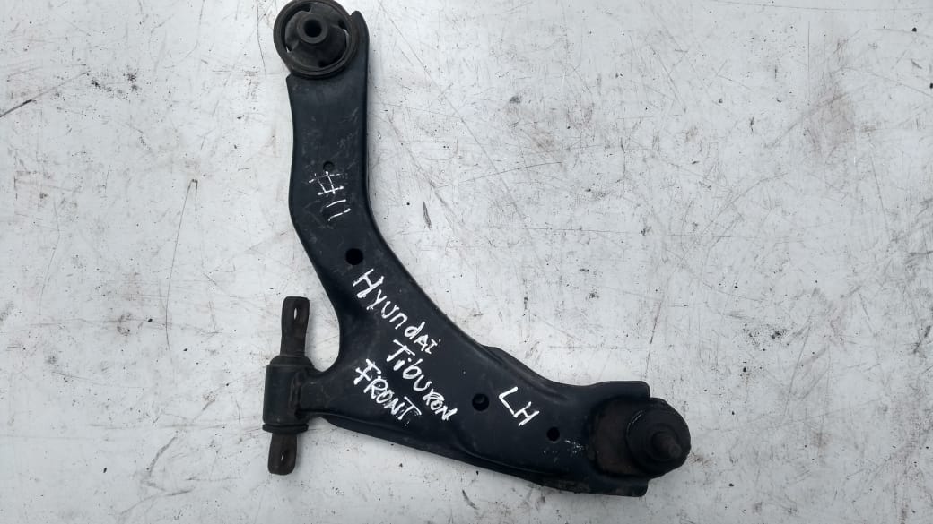 BANDEJA DELANTERA IZQUIERDA HYUNDAI TIBURON 2003 AL 2006